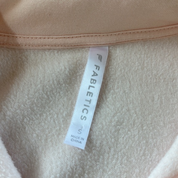 Fabletics 1/4 zip sweatshirt - Picture 2 of 3